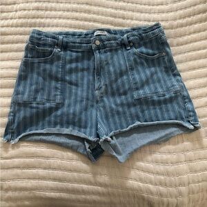 Good American Porkchops Cuttoff Blue Pin Striped‎ Jean Shorts 3” Inseam Size 16